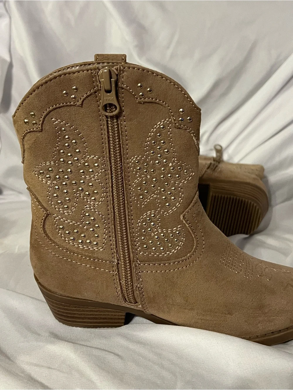 art class Tan Suede Studded Western Ankle Boots
